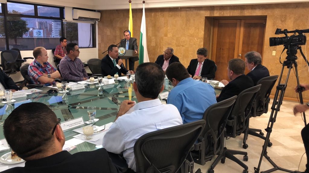 Gobernador Luis Pérez entregará 4.800 millones para proyectos en La Ceja