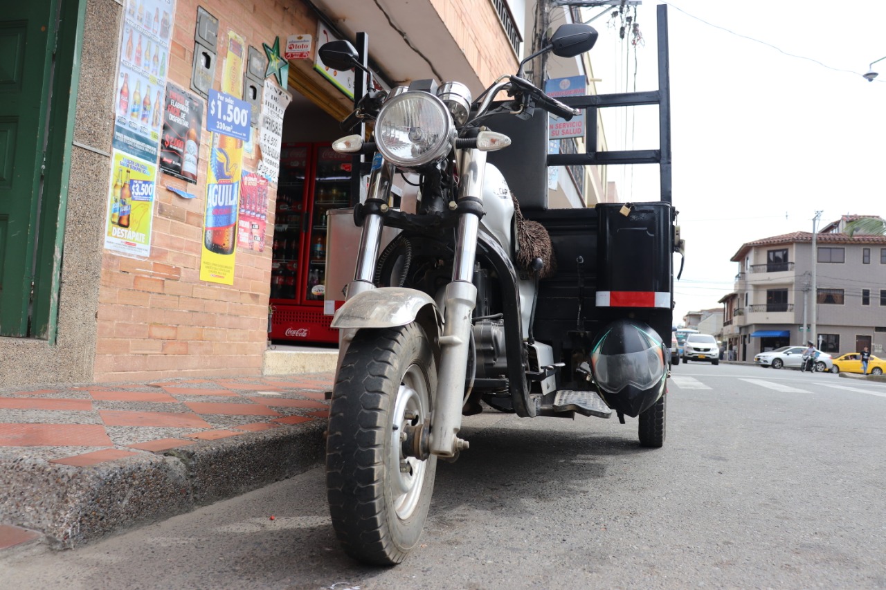 Motocargueros de La Ceja ya tienen permiso de circulación