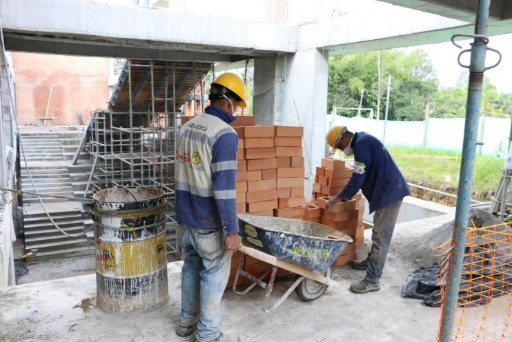 Con protocolos de bioseguridad, EDESO en Rionegro retomó 7 obras civiles