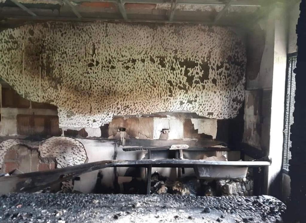 Grave incendio destruyó la Casa Pastoral de la parroquia Santa Ana en Guarne