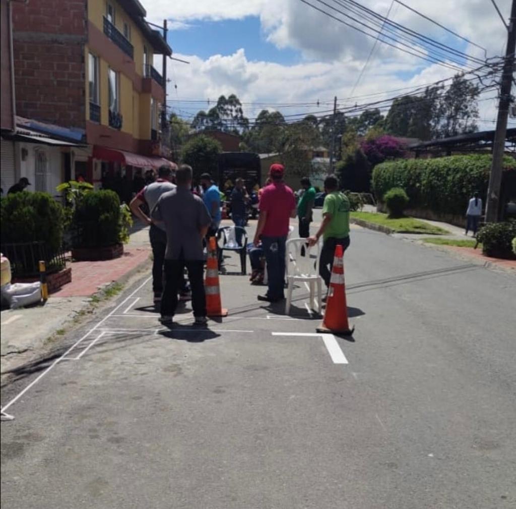 Habitantes del barrio El Porvenir en Rionegro  se niegan a permitir la demarcación de Zonas de Estacionamiento Regulado