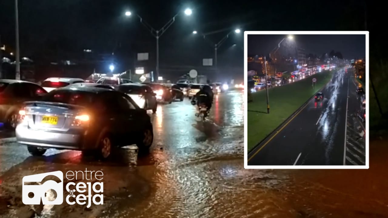 Marinilla: Caos en la autopista Medellín- Bogotá por inundación total de la vía.