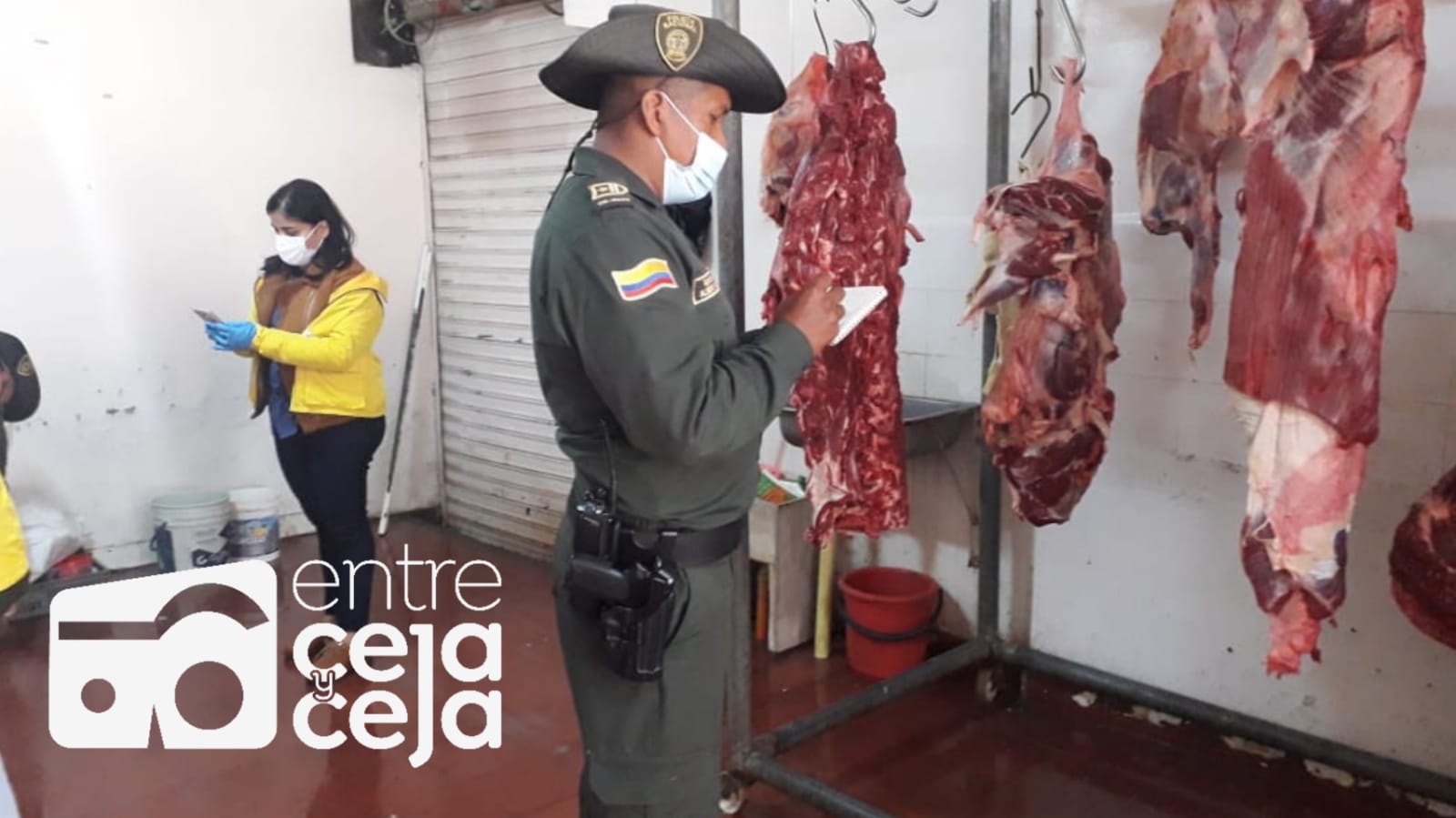 En El Carmen sellaron carnicería por venta ilegal de res y cerdo.
