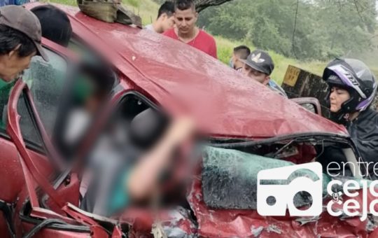 Grave accidente en la autopista Medellín-Bogotá deja 3 muertos y un herido.