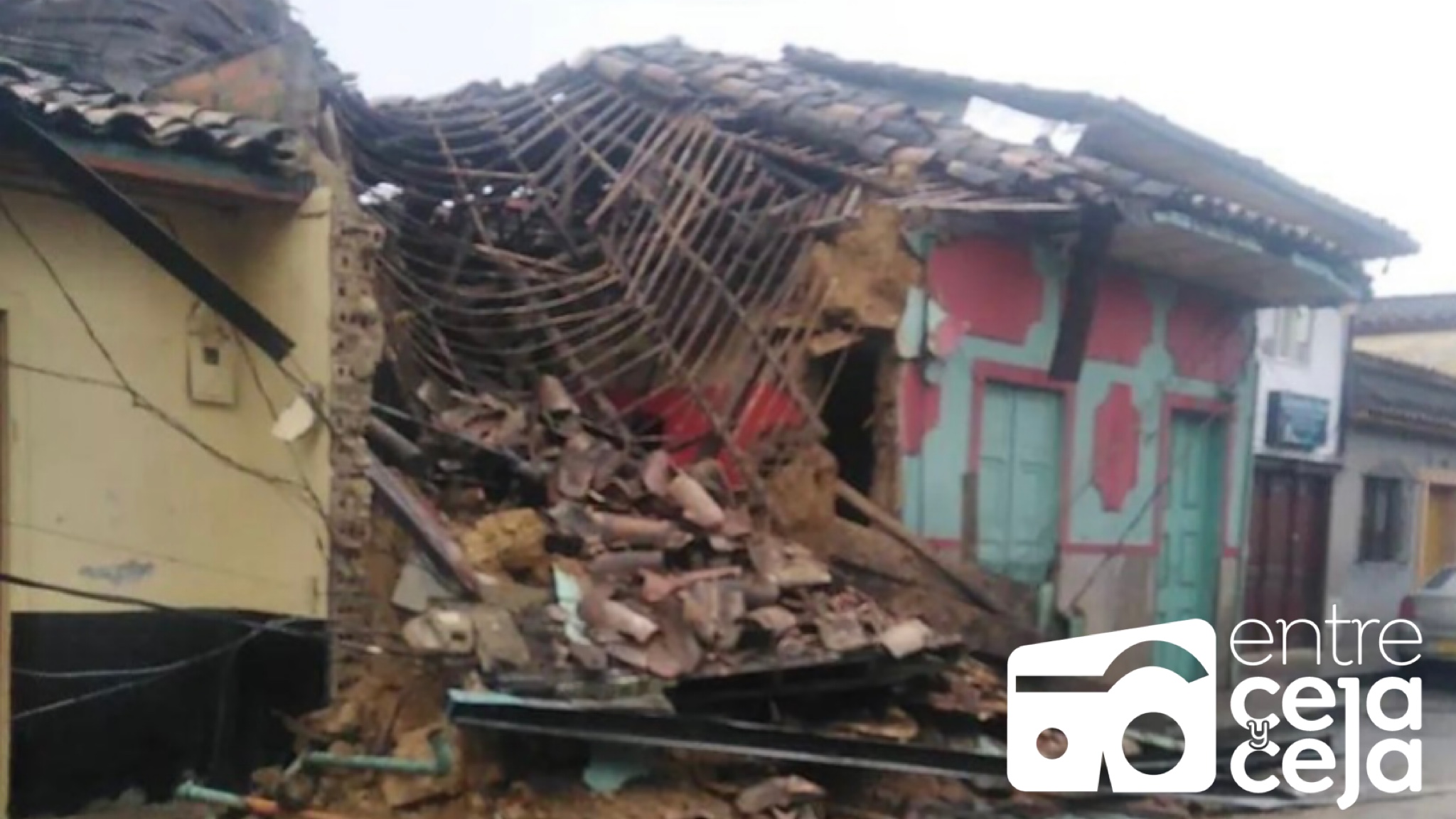 Una vivienda antigua colapsó en el barrio El Caney de Sonsón
