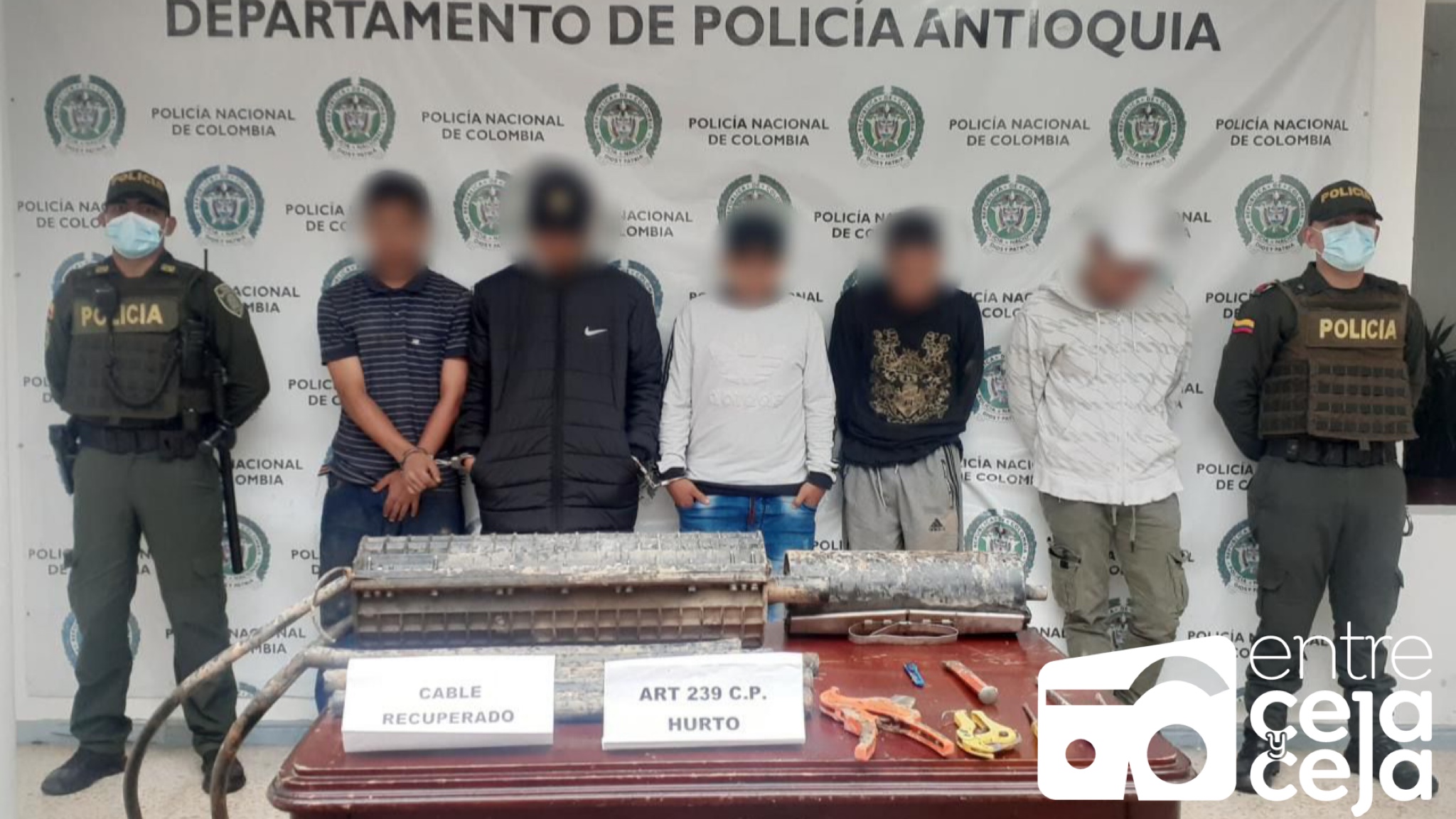 5 hombres de Medellín estaban robando alambre de cobre en Marinilla.