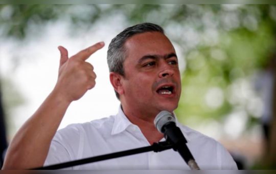 Suspenden nombramiento de Juan Camilo Restrepo como alcalde (e) de Medellín