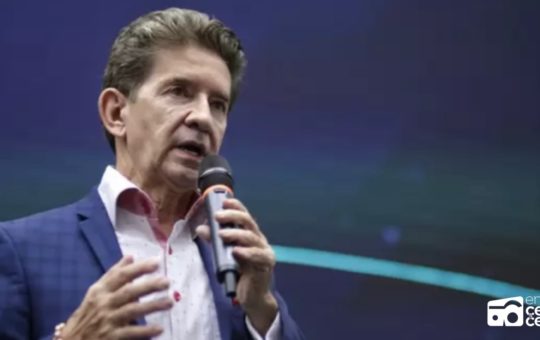 Fiscalía decomisó 4 propiedades del ex gobernador Luis Pérez en Rionegro y El Retiro