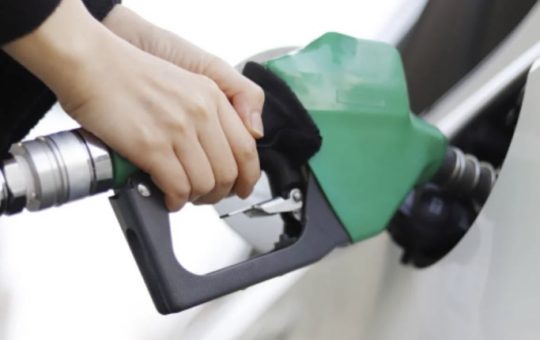 Desde este 2 de julio la gasolina y el diésel suben $150 el galón