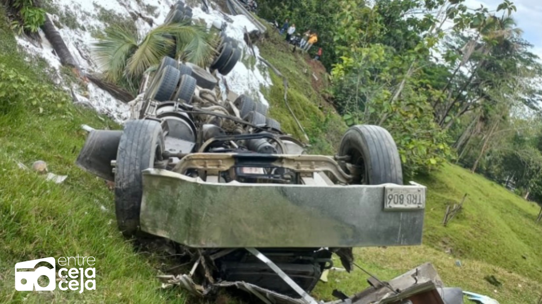 Cuatro muertos deja fatal accidente de camión de carga en el sector La Danta de Sonsón