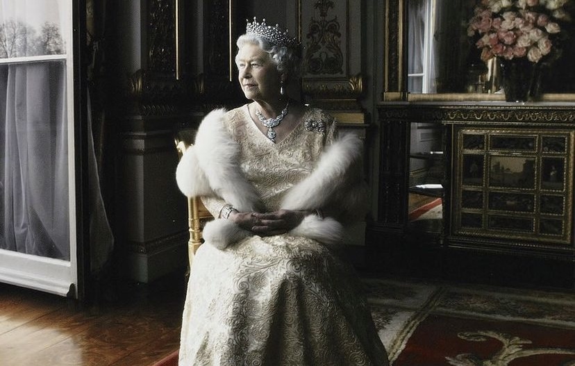 Histórico: Murió la Reina Isabel ll