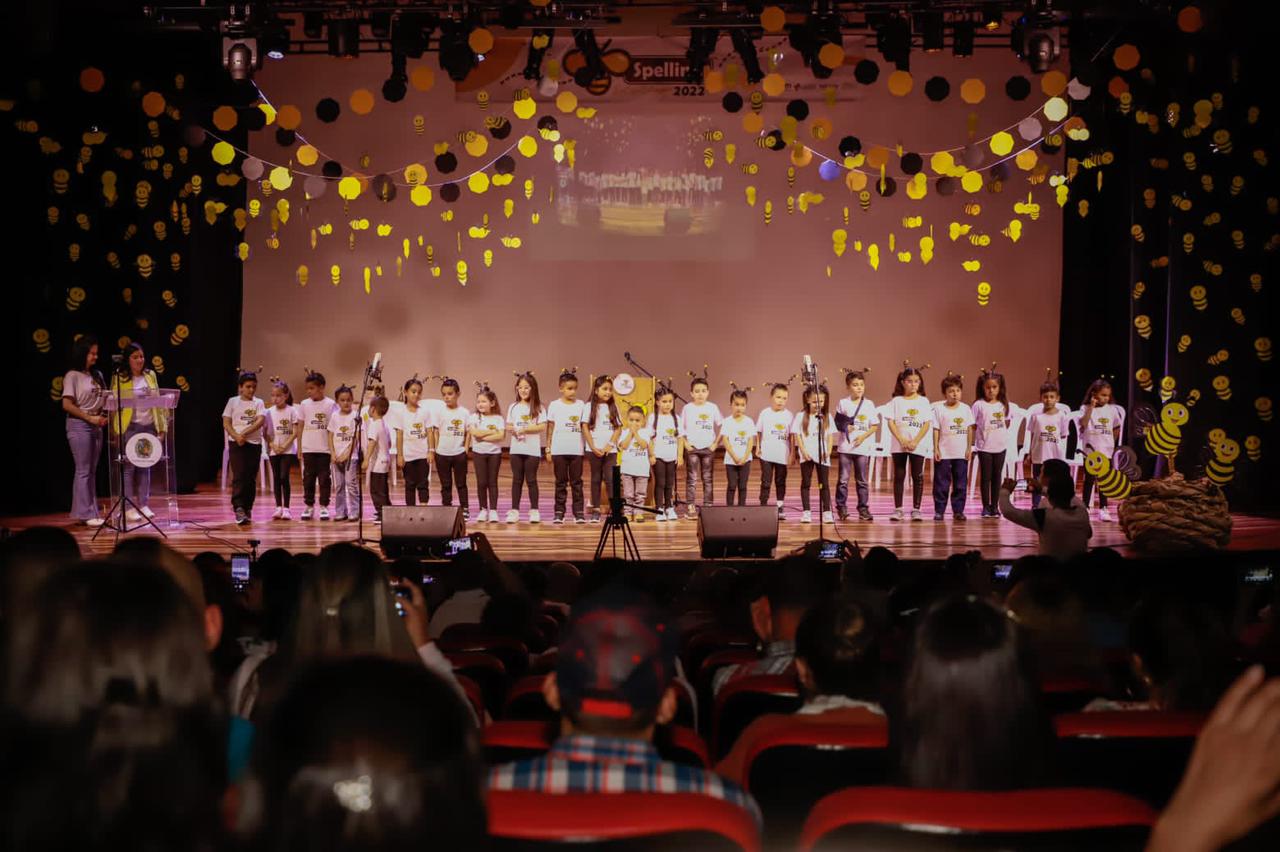 Estudiantes de los colegios de La Ceja participaron del concurso de Spelling Bee: deletreo en inglés