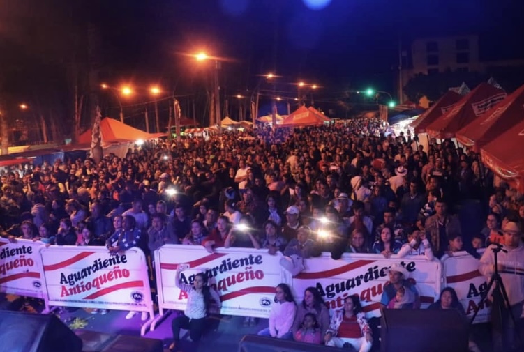 Abren convocatoria para que artistas locales participen de las fiestas de La Ceja