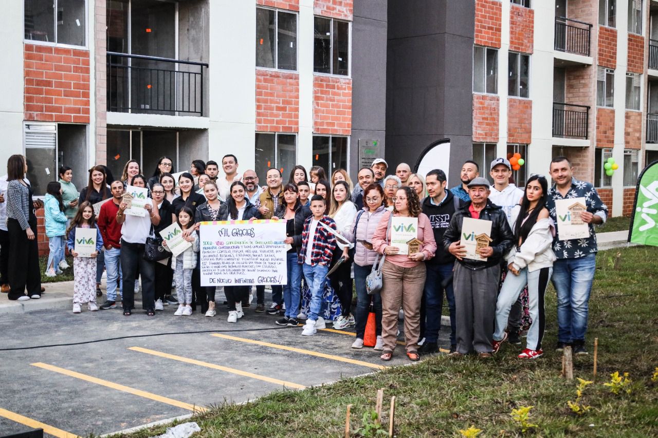 En El Carmen se entregaron 112 viviendas del proyecto de interés social Cantiga