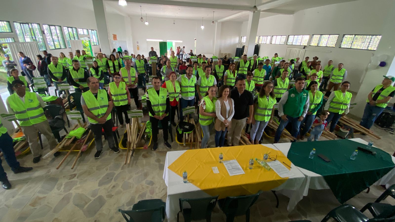 Juntas de Acción Comunal de Marinilla recibieron kits de herramientas