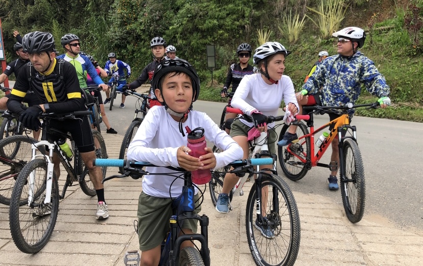 ¿Le gusta salir en bicicleta? El Peñol realiza ciclopaseos todos los domingos