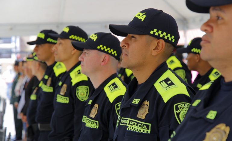 Rionegro condecoró 25 policías 