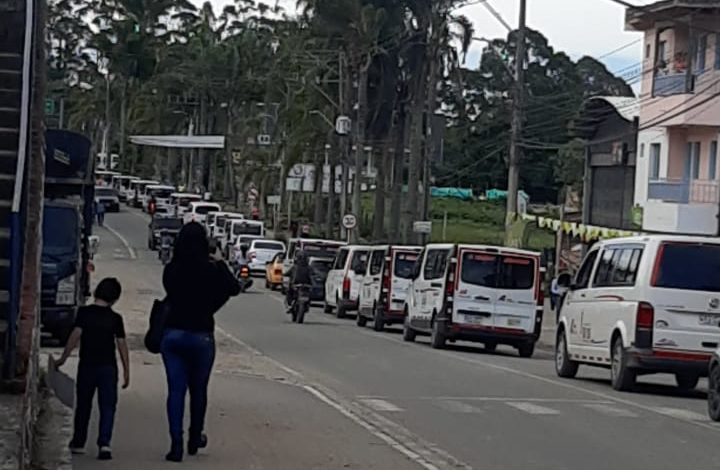 Urgente: transporte público de El Carmen se une al paro de Rionegro