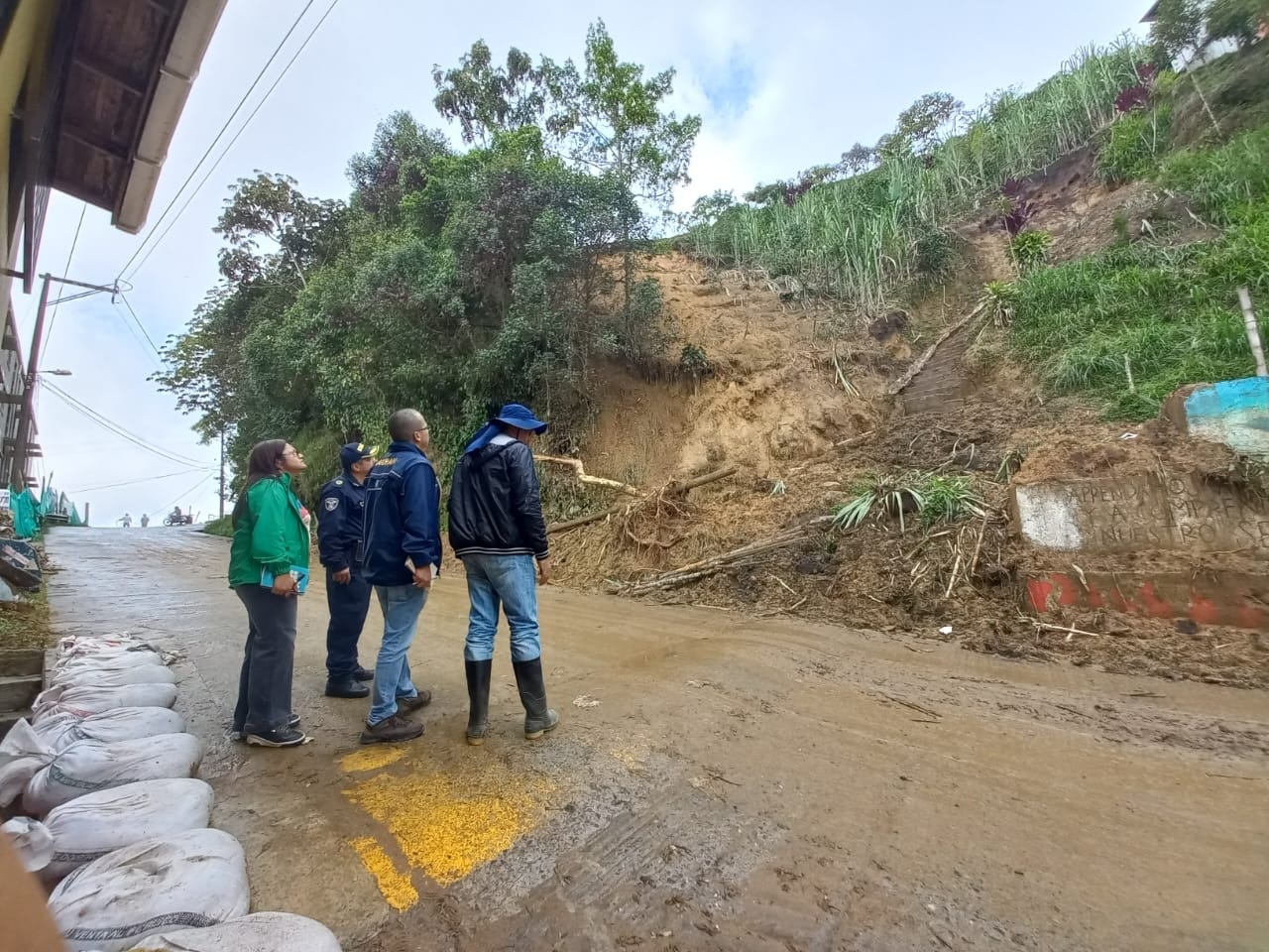 La Gobernación de Antioquia ya hace presencia en Nariño y evalúa daños a causa de la ola invernal