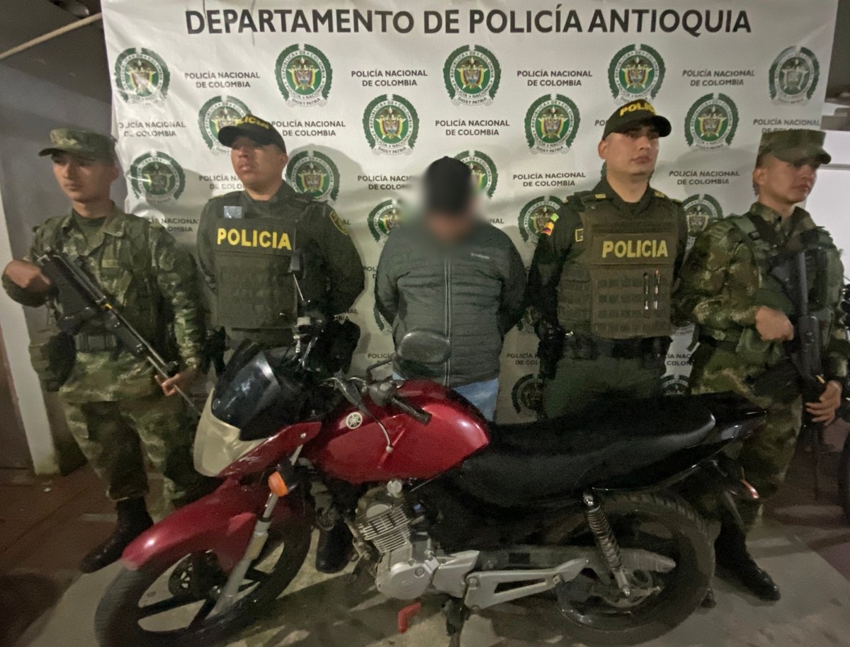 En El Carmen capturaron a un hombre que se movilizaba en un moto robada