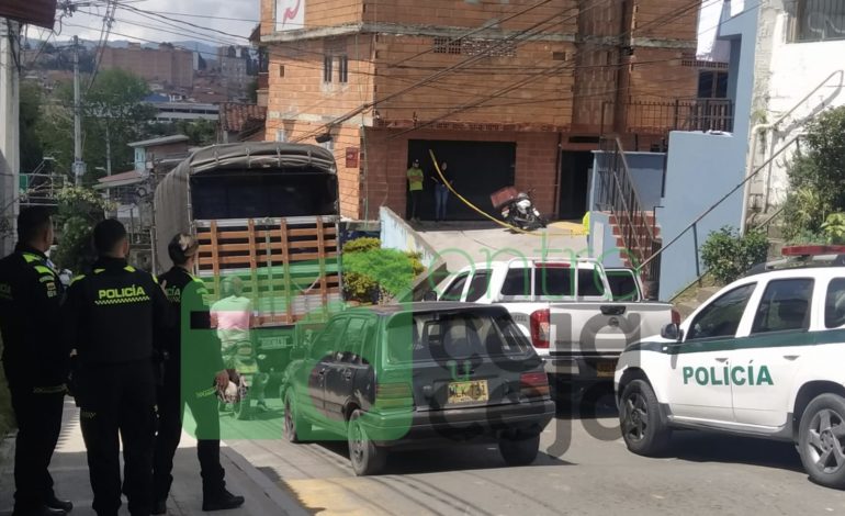 ¡Terror en Rionegro! Tres personas son asesinadas dentro de una vivienda