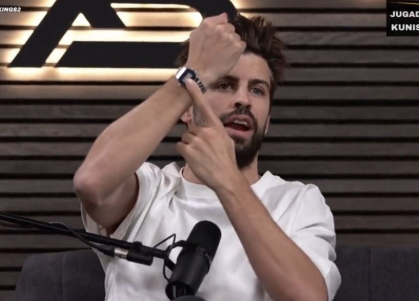 Es para toda la vida: pulla de Piqué a Shakira mientras usa un Casio