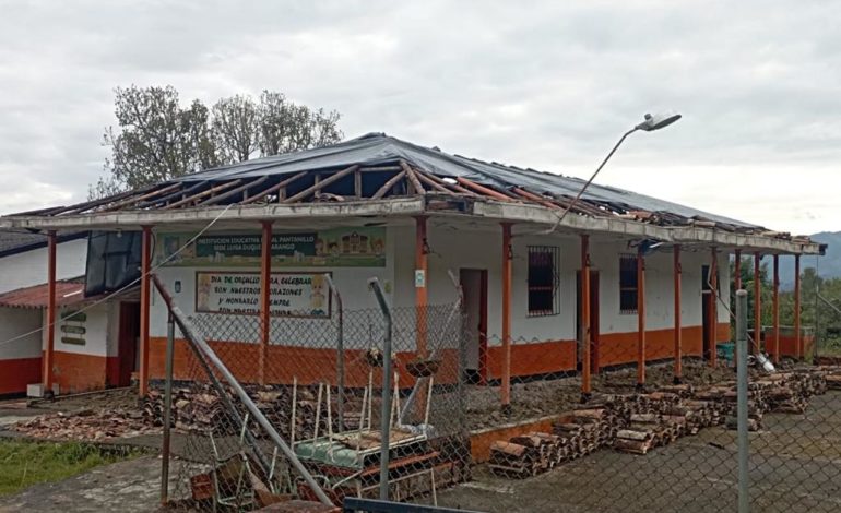 Comunidad educativa denuncia presunto caso de abandono de escuela rural en Abejorral