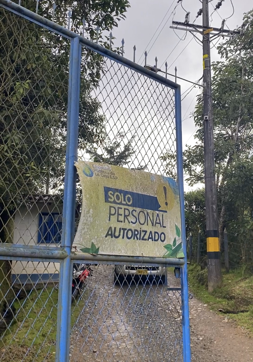 Bebé encontrado en basurero aún tenía el cordón umbilical