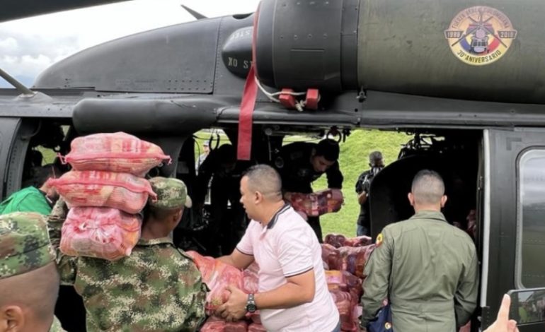 FAC transporta desde Rionegro ayuda humanitaria para el Bajo Cauca