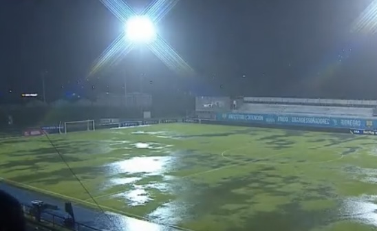 Por fuertes lluvias fue aplazado el juego entre Águilas y Deportivo Pasto