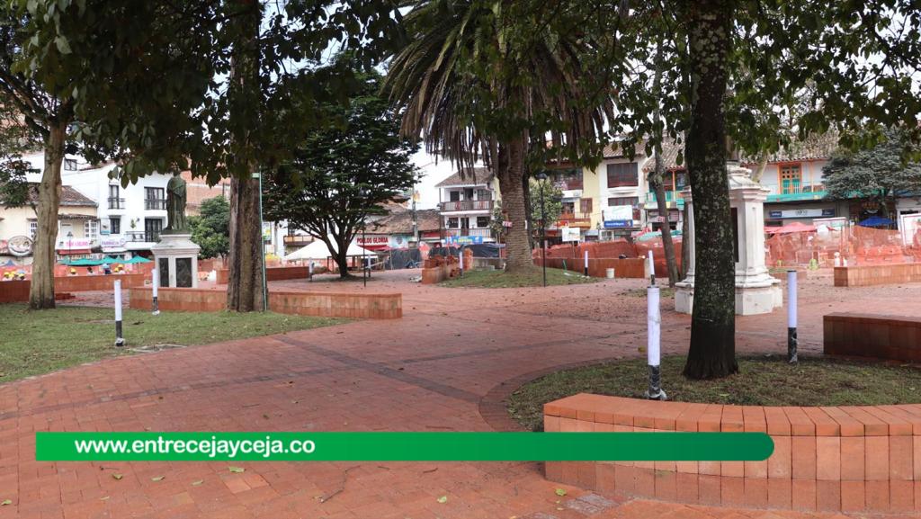 Modernización del parque principal de Marinilla avanza en un 90%