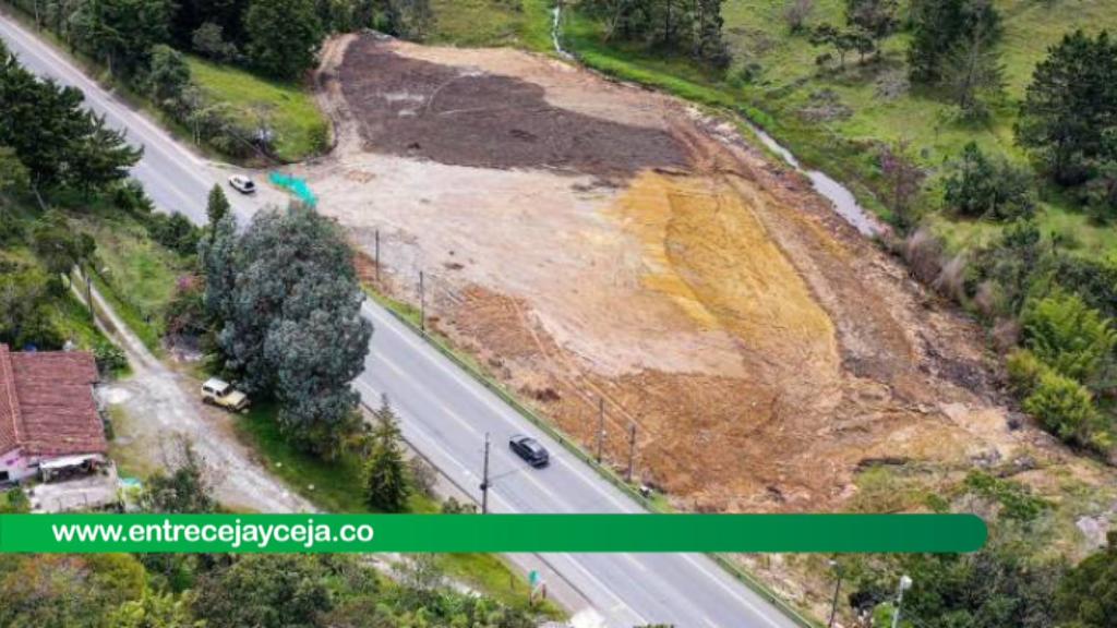 Nuevo escándalo por escombrera ilegal que tapó una quebrada
