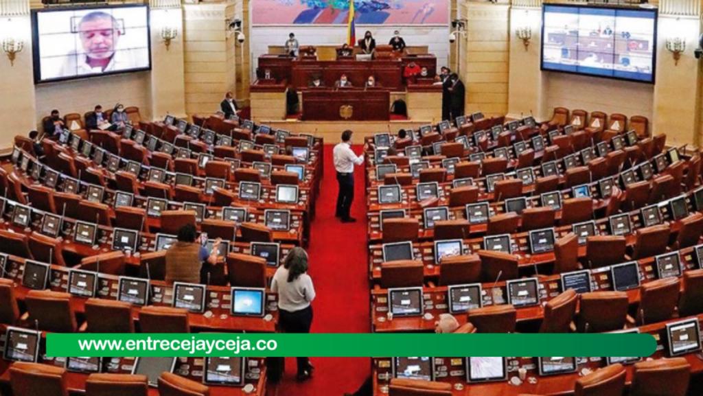 Sube el salario de los congresistas; ganarán más de $43 millones al mes