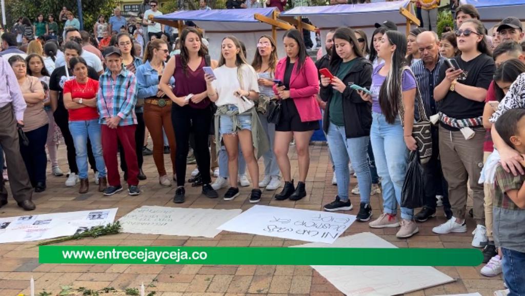 Con plantón pidieron justicia por feminicidio de Leidy Osorio