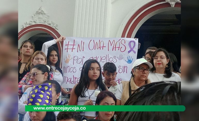 Plantón en Guarne rechazó el feminicidio de Jenny Vásquez