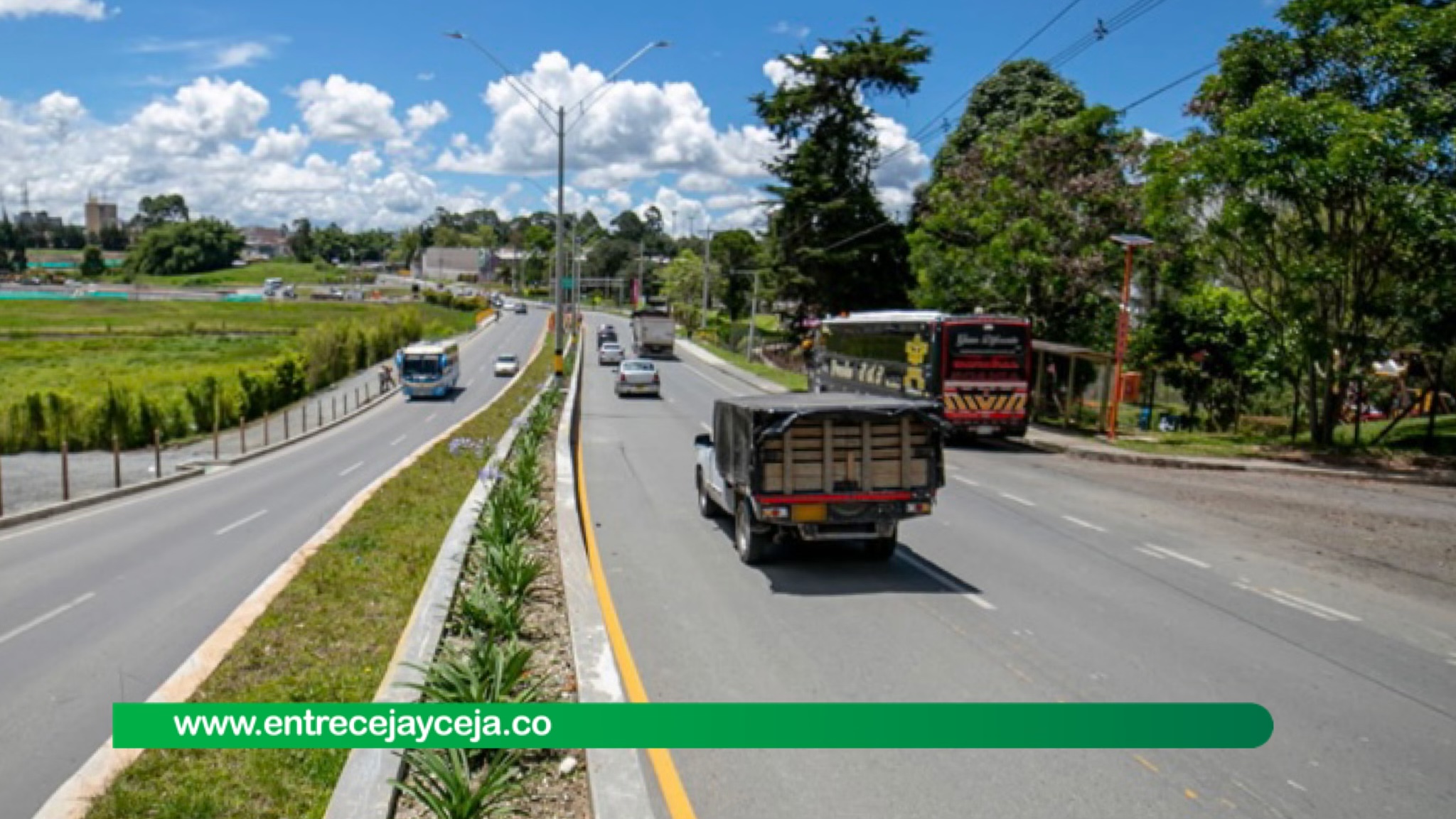 Así están las vías del Oriente Antioqueño al inicio del puente