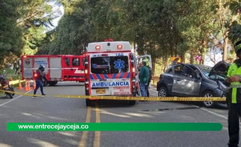 Motociclista fallece en la vía Las Palmas; chocó contra un vehículo