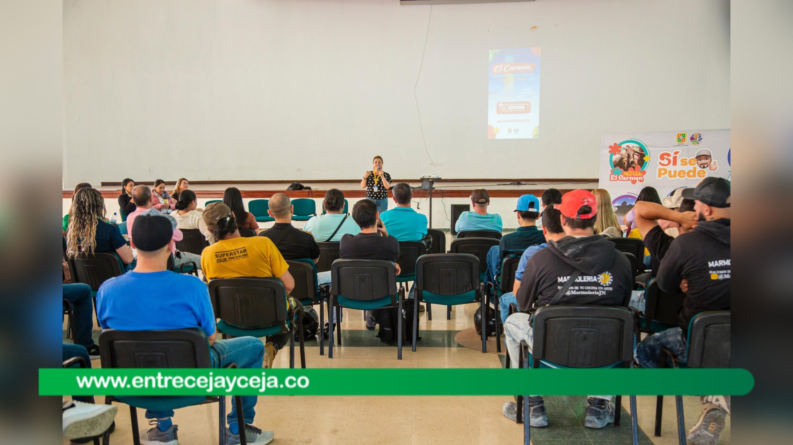 Alcaldía de El Carmen busca recuperar espacio público invadido por comerciantes