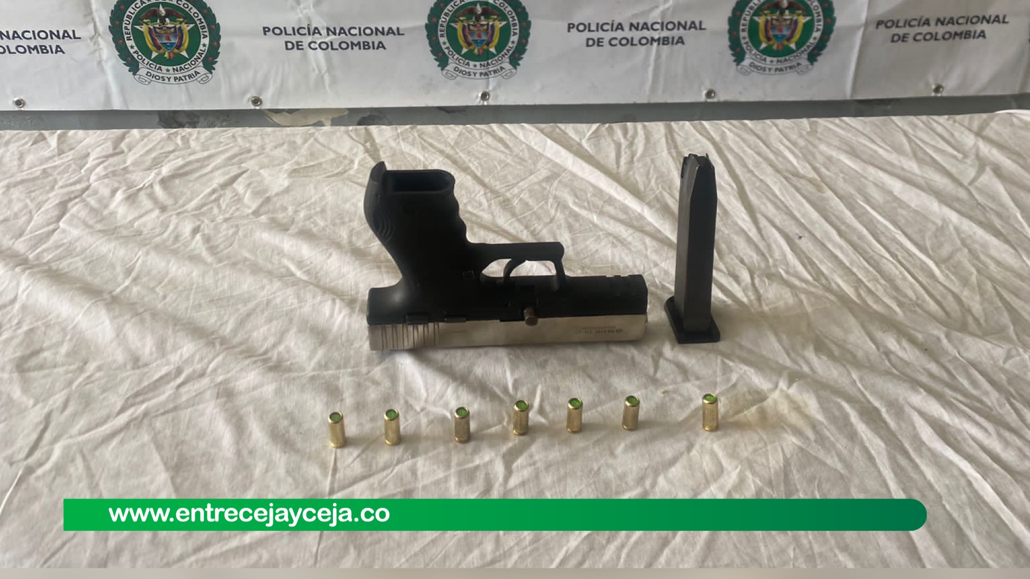 Según Policía arma incautada a estudiante dentro de colegio era letal