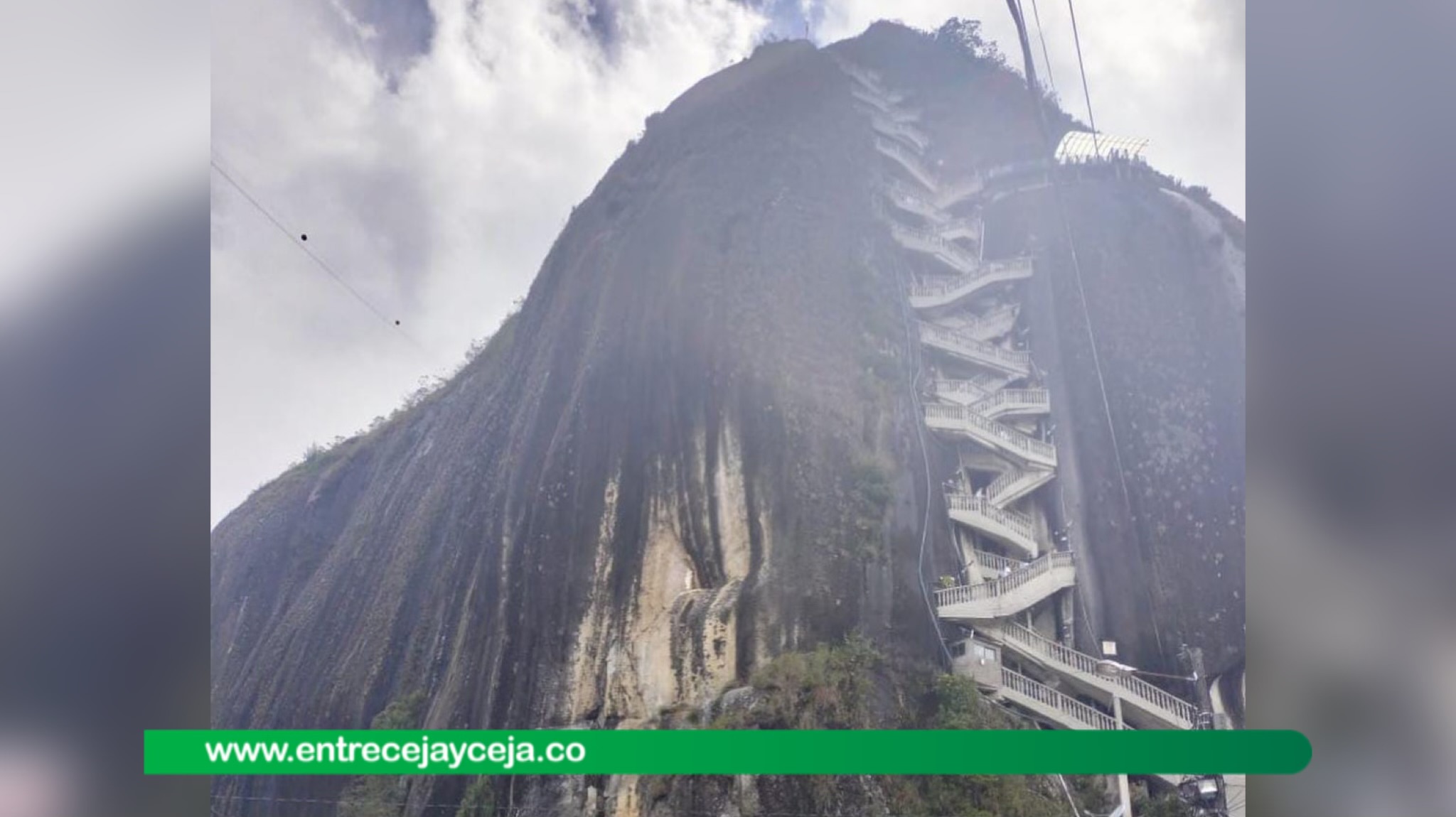 Por caída de un pedazo de la Piedra de El Peñol, fue cerrada