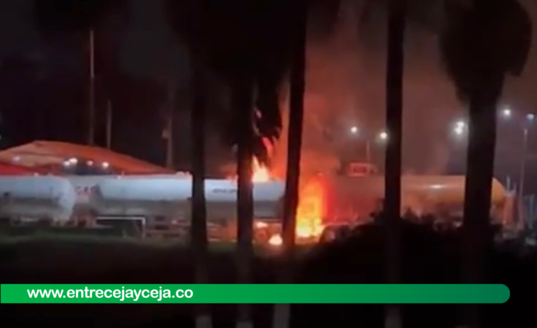 Incendio de camión dentro de Roscogas generó temor en zona residencial de La Ceja
