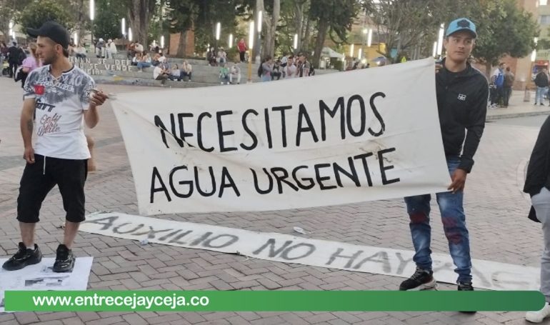 Habitantes de veredas sin agua en El Carmen protestaron por la contingencia; esto dijo la Alcaldía