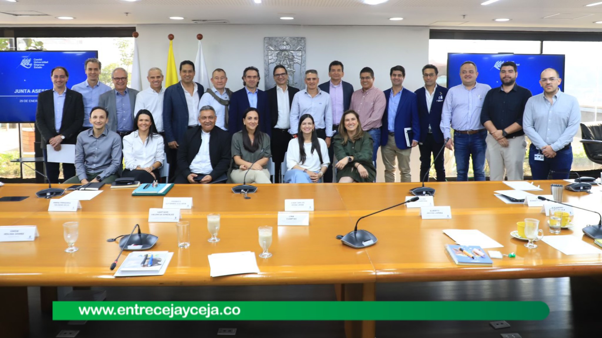 Unión entre sector público, privado y academia para impulsar Antioquia