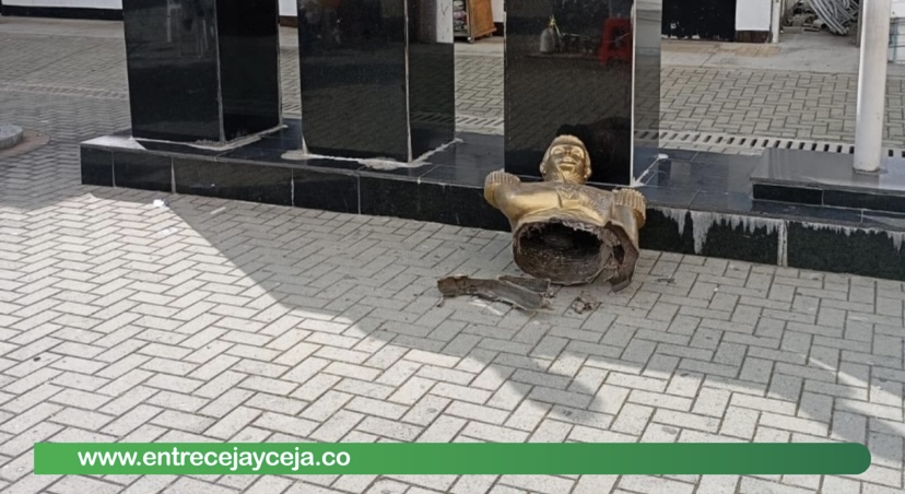 Busto de José María Córdova en San Vicente terminó en el piso ¿qué ocurrió?