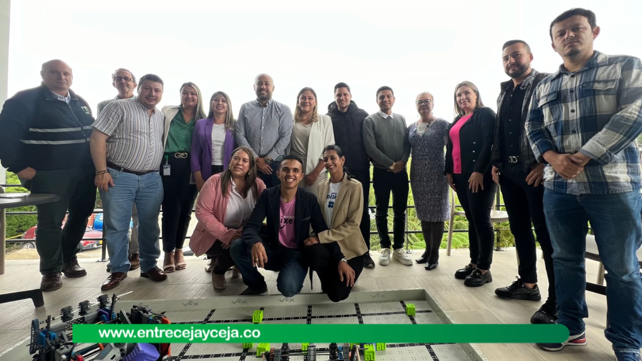 Club de Robótica entre CEO, Devimed y 5 alcaldías impactará 100 jóvenes