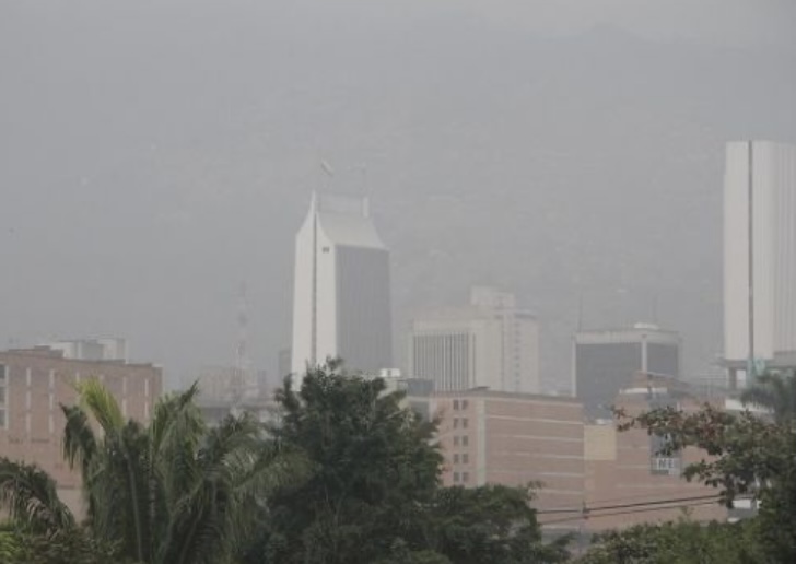 Por mala calidad del aire, este lunes comienza a regir en Medellín el Pico y Placa ambiental