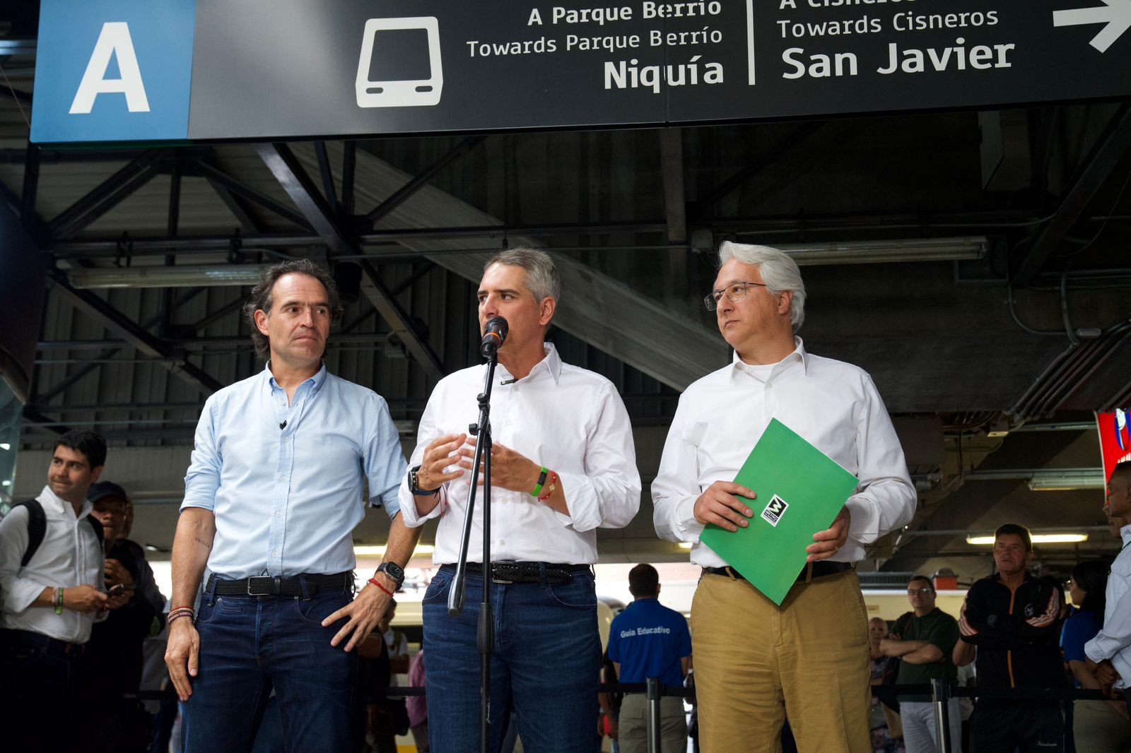Gobernación, Metro y Alcaldía se unen para ampliar capacidad del sistema; llegarán 13 nuevos trenes