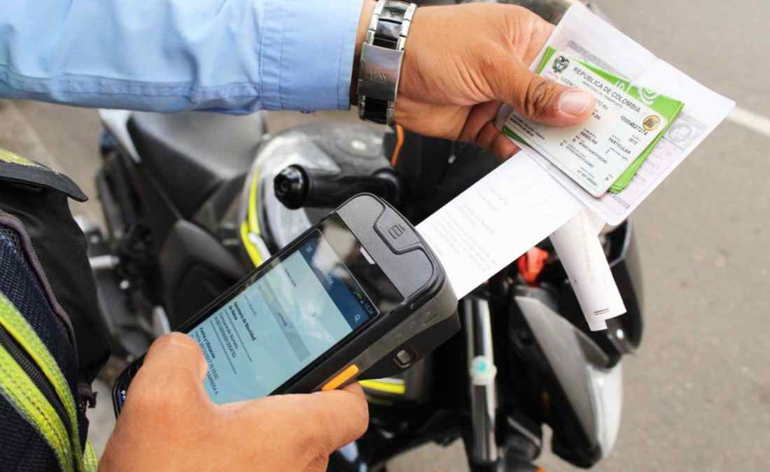 ¡Qué no le pase! Comenzaron embargos de cuentas por multas de tránsito