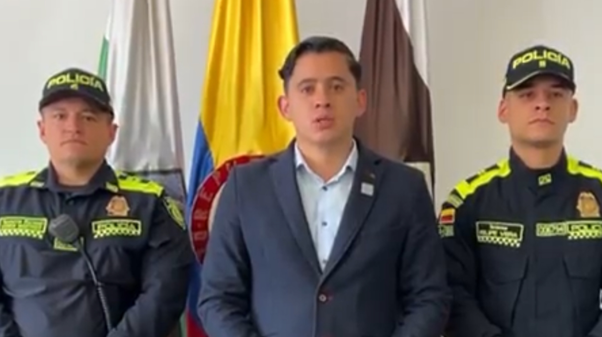 Por portar chaleco antibalas, Secretario de Gobierno de El Carmen se salva de atentado.