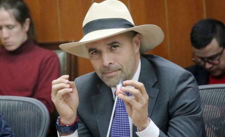 «Las EPS nos pusieron a dar lora», senador Andrés Guerra
